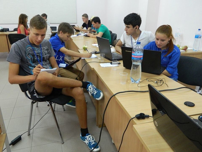 На Літній школі з медіаосвіти українські педагоги і школярі вчаться створювати мультимедійні історії