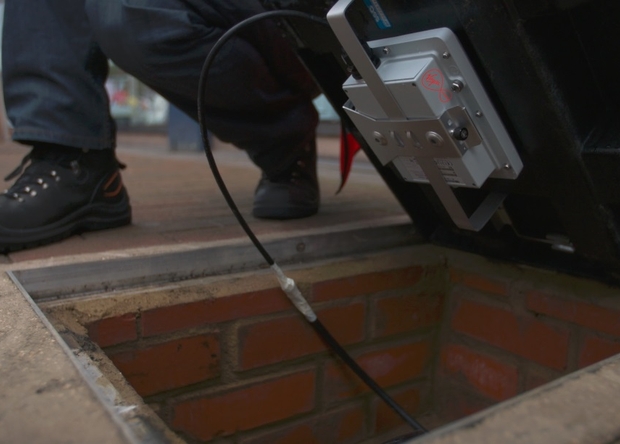 У Британії обладнання для передачі Wi-Fi вбудували в тротуар