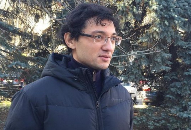 Кримський журналіст Заір Акадиров заявляє, що російська поліція стежила за ним перед затриманням
